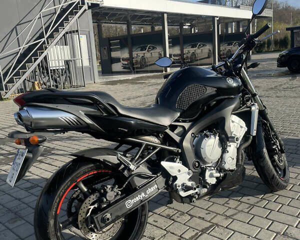 Черный Ямаха FZ6, объемом двигателя 0.6 л и пробегом 47 тыс. км за 3999 $, фото 1 на Automoto.ua