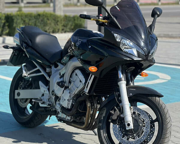Черный Ямаха FZ6, объемом двигателя 0.6 л и пробегом 21 тыс. км за 5000 $, фото 1 на Automoto.ua