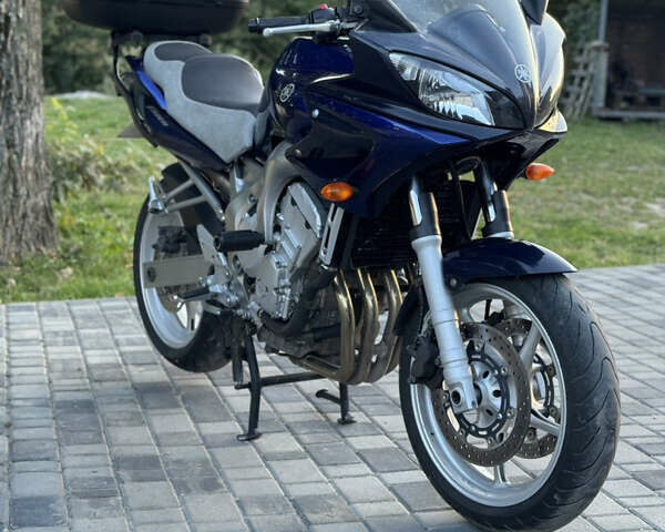 Синий Ямаха FZ6, объемом двигателя 0.6 л и пробегом 40 тыс. км за 4000 $, фото 1 на Automoto.ua