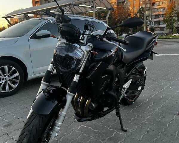 Черный Ямаха FZ6 Fazer, объемом двигателя 0 л и пробегом 30 тыс. км за 5000 $, фото 1 на Automoto.ua