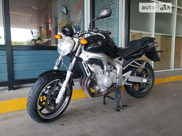 Черный Ямаха FZ6 Fazer, объемом двигателя 0.6 л и пробегом 26 тыс. км за 3300 $, фото 1 на Automoto.ua