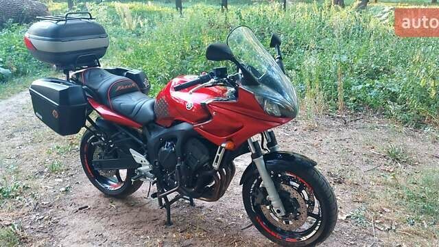 Красный Ямаха FZ6 Fazer, объемом двигателя 0.6 л и пробегом 69 тыс. км за 4700 $, фото 1 на Automoto.ua
