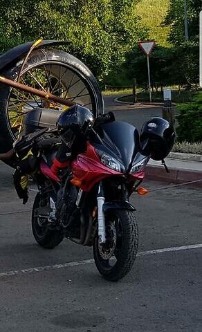 Красный Ямаха FZ6 Fazer, объемом двигателя 0.6 л и пробегом 27 тыс. км за 4600 $, фото 1 на Automoto.ua