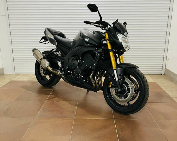 Серый Ямаха FZ8, объемом двигателя 0.8 л и пробегом 39 тыс. км за 7900 $, фото 1 на Automoto.ua