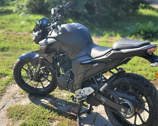 Черный Ямаха FZ 25, объемом двигателя 0.25 л и пробегом 300 тыс. км за 3260 $, фото 1 на Automoto.ua