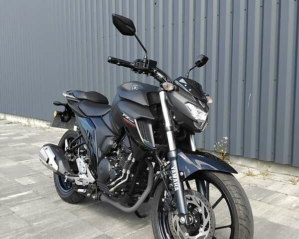 Чорний Ямаха FZ 250, об'ємом двигуна 0.25 л та пробігом 1 тис. км за 3900 $, фото 1 на Automoto.ua
