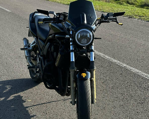 Чорний Ямаха FZS 600 Fazer, об'ємом двигуна 0.6 л та пробігом 52 тис. км за 3300 $, фото 1 на Automoto.ua