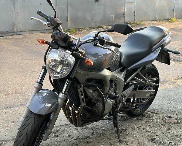 Сірий Ямаха FZS 600 Fazer, об'ємом двигуна 0.6 л та пробігом 50 тис. км за 5300 $, фото 1 на Automoto.ua