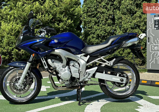 Синий Ямаха FZS 600 Fazer, объемом двигателя 0.6 л и пробегом 34 тыс. км за 4499 $, фото 1 на Automoto.ua
