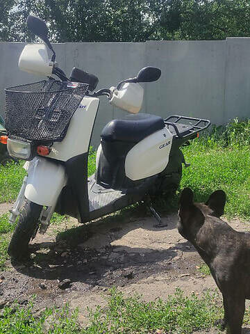 Белый Ямаха Gear 4T, объемом двигателя 0.49 л и пробегом 22 тыс. км за 650 $, фото 1 на Automoto.ua