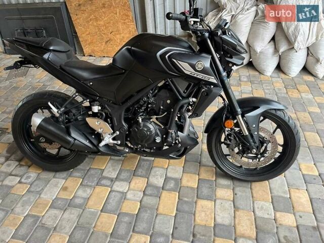 Черный Ямаха MT-03, объемом двигателя 0.32 л и пробегом 19 тыс. км за 5300 $, фото 1 на Automoto.ua