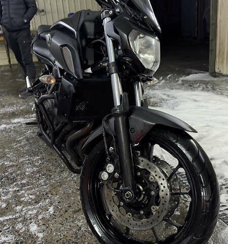 Черный Ямаха MT-07, объемом двигателя 0.69 л и пробегом 35 тыс. км за 7100 $, фото 1 на Automoto.ua