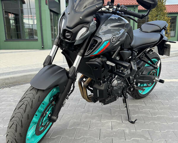 Сірий Ямаха MT-07, об'ємом двигуна 0.69 л та пробігом 8 тис. км за 9500 $, фото 1 на Automoto.ua