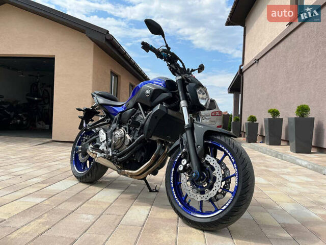 Синий Ямаха MT-07, объемом двигателя 0.69 л и пробегом 15 тыс. км за 8700 $, фото 1 на Automoto.ua
