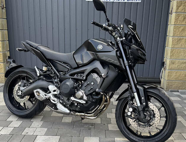 Черный Ямаха MT-09, объемом двигателя 0.9 л и пробегом 28 тыс. км за 9500 $, фото 1 на Automoto.ua
