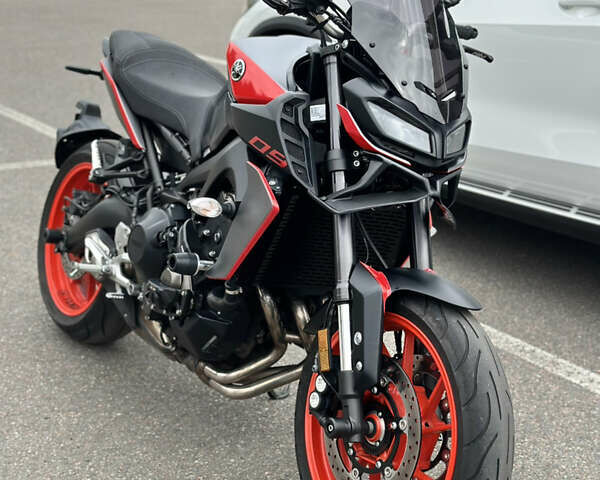 Ямаха MT-09, объемом двигателя 0.85 л и пробегом 14 тыс. км за 9900 $, фото 1 на Automoto.ua