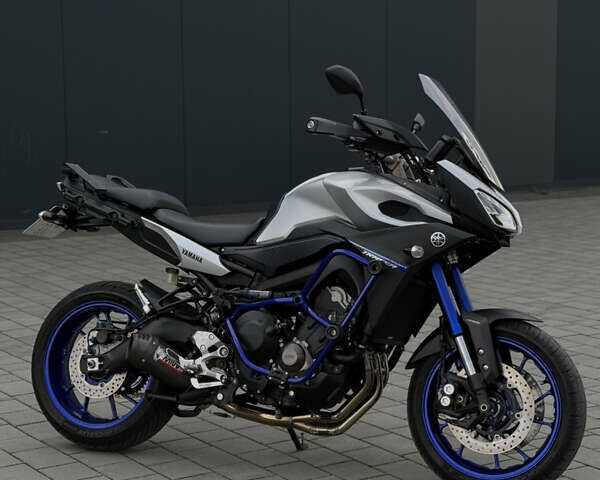 Ямаха MT-09, объемом двигателя 0.85 л и пробегом 34 тыс. км за 9000 $, фото 1 на Automoto.ua