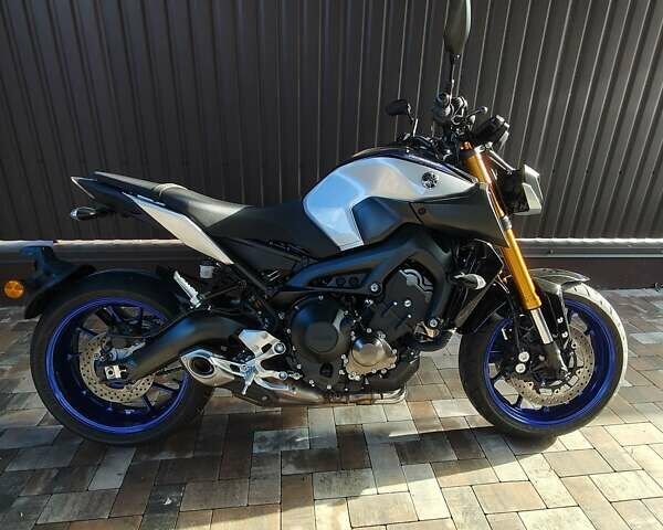 Ямаха MT-09 SP 2018 в Буче на Automoto.ua Ямаха MT-09 SP, объемом двигателя 0.9 л и пробегом 1 тыс. км за 10500 $, фото 1 на Automoto.ua