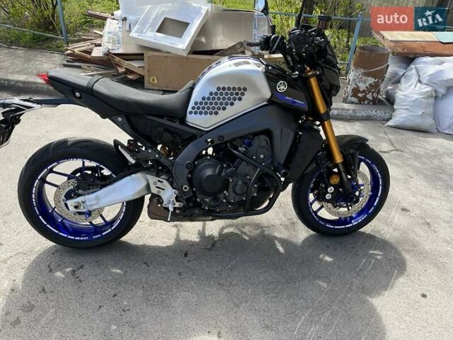 Сірий Ямаха MT-09 SP, об'ємом двигуна 0.89 л та пробігом 4 тис. км за 15000 $, фото 1 на Automoto.ua