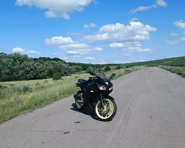 Ямаха R3, объемом двигателя 0 л и пробегом 21 тыс. км за 3200 $, фото 1 на Automoto.ua