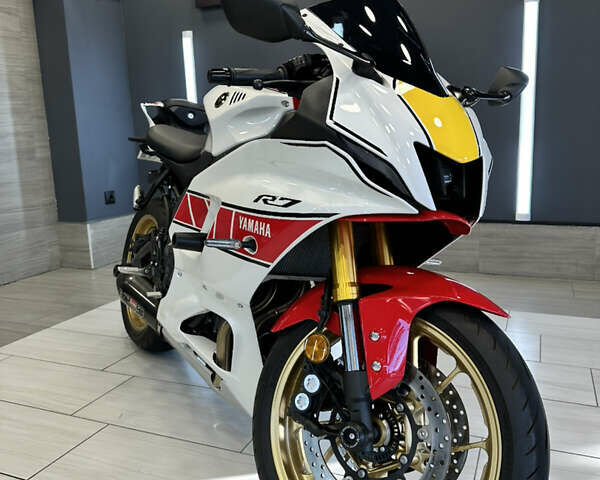 Білий Ямаха R7, об'ємом двигуна 0.69 л та пробігом 5 тис. км за 10999 $, фото 1 на Automoto.ua