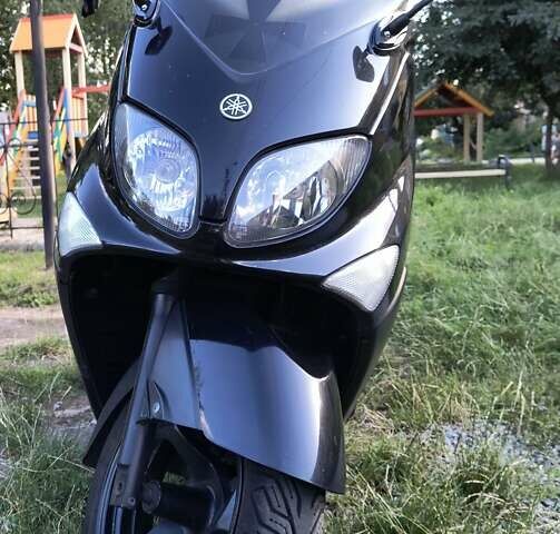 Черный Ямаха T-Max 500, объемом двигателя 0.5 л и пробегом 28 тыс. км за 3000 $, фото 1 на Automoto.ua