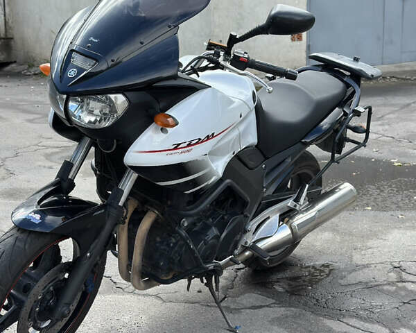 Белый Ямаха TDM 900, объемом двигателя 0.9 л и пробегом 77 тыс. км за 7500 $, фото 1 на Automoto.ua