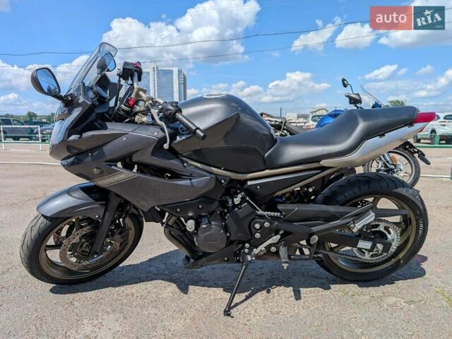 Серый Ямаха XJ6 Diversion, объемом двигателя 0.6 л и пробегом 35 тыс. км за 5699 $, фото 1 на Automoto.ua