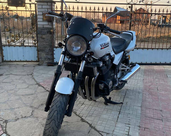 Ямаха XJR 1300, объемом двигателя 1.3 л и пробегом 49 тыс. км за 4300 $, фото 1 на Automoto.ua