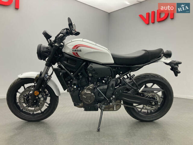 Белый Ямаха XSR 700, объемом двигателя 0 л и пробегом 1 тыс. км за 9959 $, фото 1 на Automoto.ua