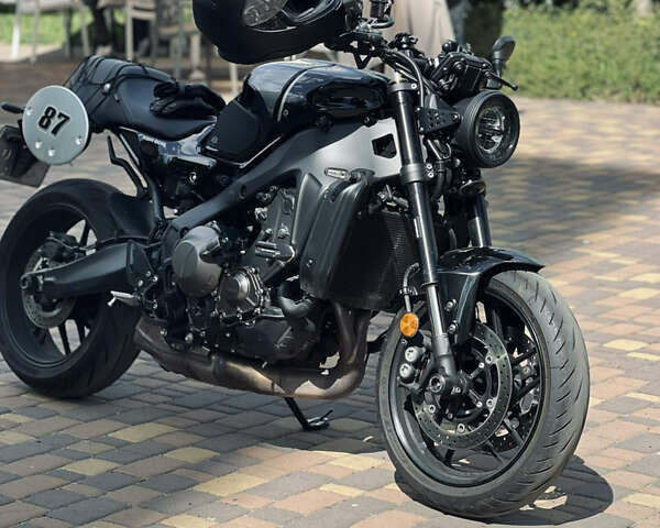 Черный Ямаха XSR 900, объемом двигателя 0.9 л и пробегом 4 тыс. км за 13500 $, фото 1 на Automoto.ua