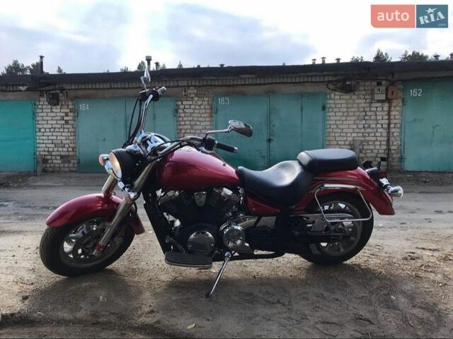 Красный Ямаха XVS 1300A, объемом двигателя 1.3 л и пробегом 1 тыс. км за 9500 $, фото 1 на Automoto.ua