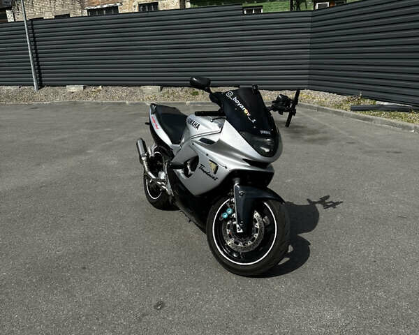 Серый Ямаха YZF 600R Thundercat, объемом двигателя 0.6 л и пробегом 40 тыс. км за 3799 $, фото 1 на Automoto.ua