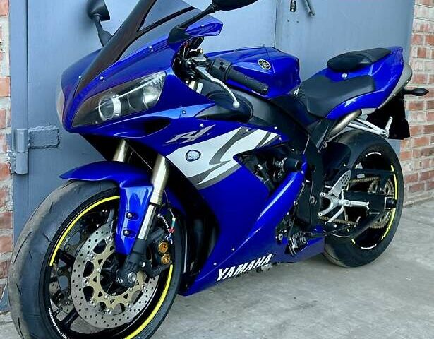 Ямаха YZF R1, объемом двигателя 1 л и пробегом 26 тыс. км за 9000 $, фото 1 на Automoto.ua