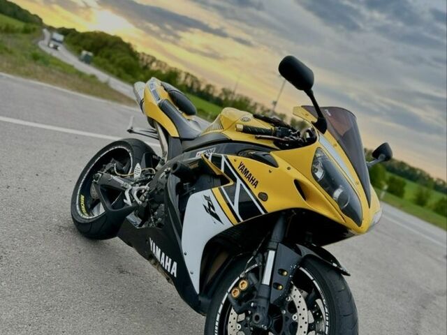 Ямаха YZF R1, об'ємом двигуна 1 л та пробігом 0 тис. км за 7199 $, фото 1 на Automoto.ua
