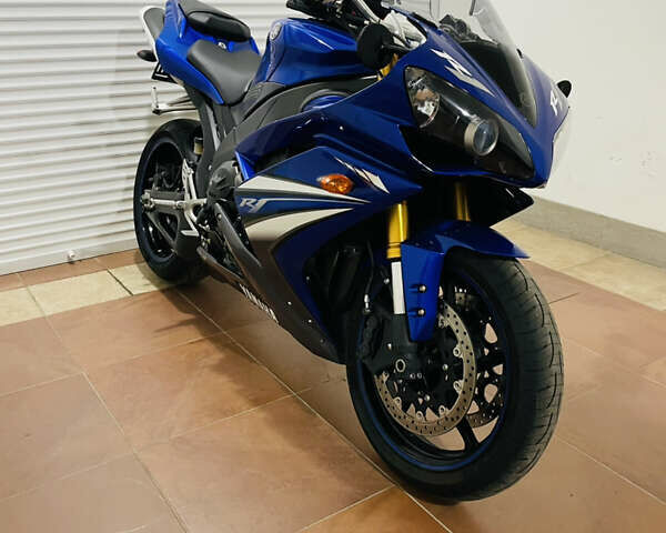 Синій Ямаха YZF R1, об'ємом двигуна 1 л та пробігом 33 тис. км за 9800 $, фото 1 на Automoto.ua