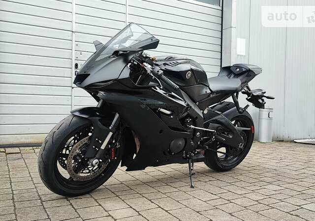 Черный Ямаха YZF R6, объемом двигателя 0.6 л и пробегом 40 тыс. км за 13500 $, фото 1 на Automoto.ua