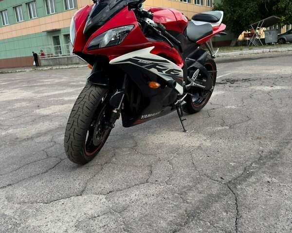 Красный Ямаха YZF R6, объемом двигателя 0.6 л и пробегом 27 тыс. км за 8500 $, фото 1 на Automoto.ua