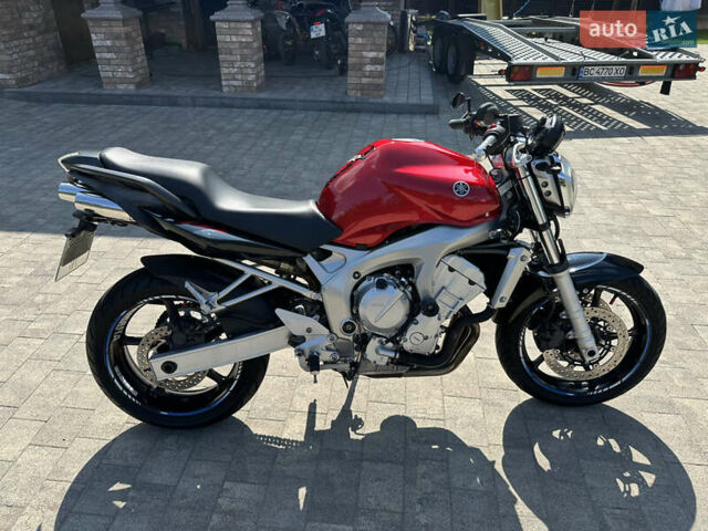 Серый Ямаха YZF R6, объемом двигателя 0.6 л и пробегом 52 тыс. км за 4600 $, фото 1 на Automoto.ua