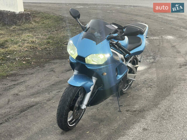 Синий Ямаха YZF R6, объемом двигателя 0.6 л и пробегом 44 тыс. км за 4200 $, фото 1 на Automoto.ua