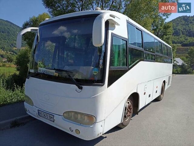 Білий Юі ЗГТ 6831, об'ємом двигуна 4.3 л та пробігом 209 тис. км за 6300 $, фото 1 на Automoto.ua