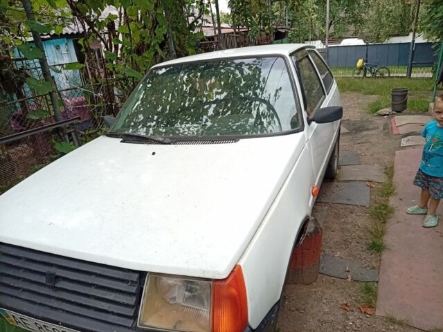 Белый ЗАЗ 1102 Таврия, объемом двигателя 5 л и пробегом 1000 тыс. км за 380 $, фото 1 на Automoto.ua