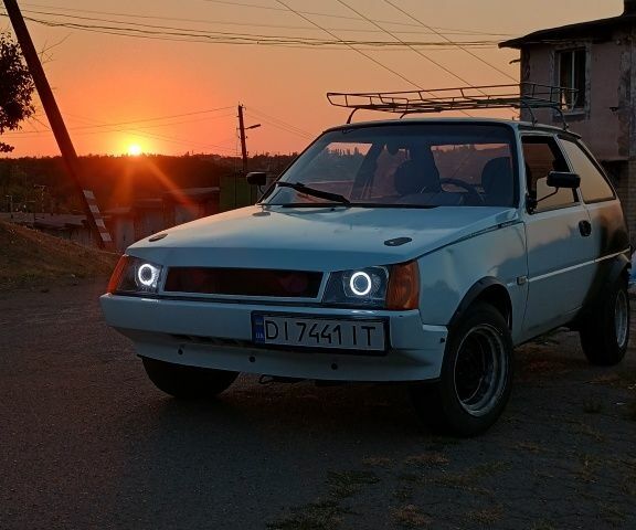 Білий ЗАЗ 1102 Таврія, об'ємом двигуна 1.1 л та пробігом 100 тис. км за 810 $, фото 1 на Automoto.ua