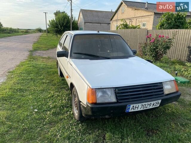 Білий ЗАЗ 1102 Таврія, об'ємом двигуна 1.09 л та пробігом 65 тис. км за 400 $, фото 1 на Automoto.ua