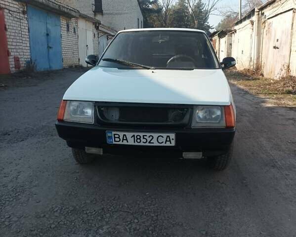 Білий ЗАЗ 1102 Таврія, об'ємом двигуна 1.1 л та пробігом 65 тис. км за 950 $, фото 1 на Automoto.ua