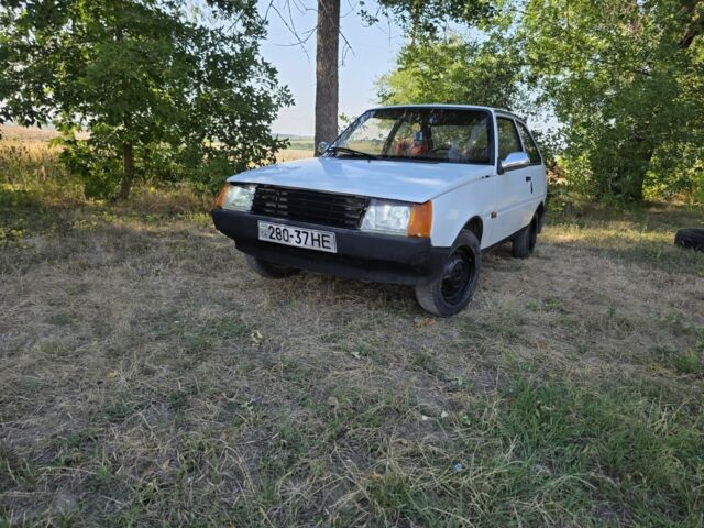 Белый ЗАЗ 1102 Таврия, объемом двигателя 1.1 л и пробегом 456 тыс. км за 532 $, фото 1 на Automoto.ua