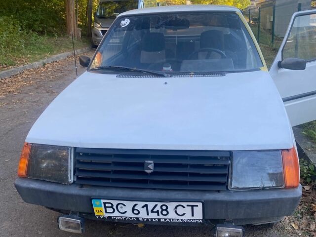 Белый ЗАЗ 1102 Таврия, объемом двигателя 1.1 л и пробегом 66 тыс. км за 800 $, фото 1 на Automoto.ua