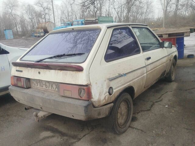 Белый ЗАЗ 1102 Таврия, объемом двигателя 1.1 л и пробегом 250 тыс. км за 429 $, фото 1 на Automoto.ua