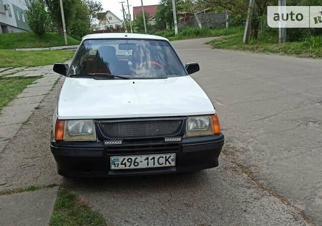 Білий ЗАЗ 1102 Таврія, об'ємом двигуна 1.1 л та пробігом 500 тис. км за 850 $, фото 1 на Automoto.ua