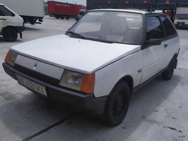 Белый ЗАЗ 1102 Таврия, объемом двигателя 1.1 л и пробегом 120 тыс. км за 600 $, фото 1 на Automoto.ua